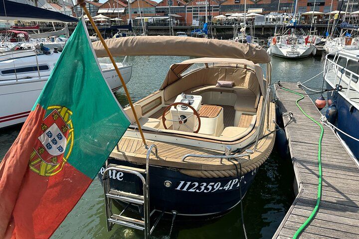 Silvester-Bootstour 2026/27 auf dem Privatboot Vicente in Lissabon